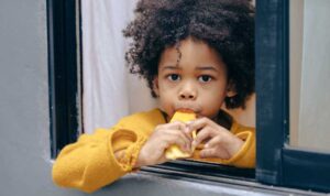 pexels-ketut-subiyanto-4546165