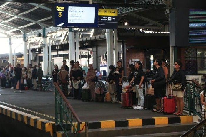 Persiapan Stasiun Yogyakarta Sambut Penumpang di Angkutan Nataru 20252026