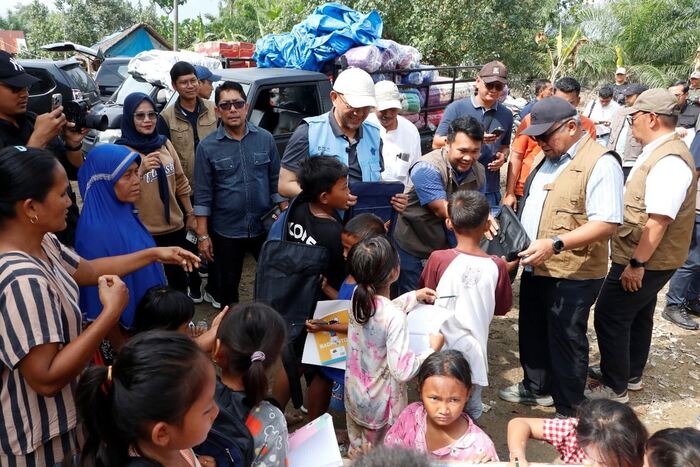 Holding Perkebunan Nusantara Salurkan Bantuan Pendidikan dan Logistik di Langkat
