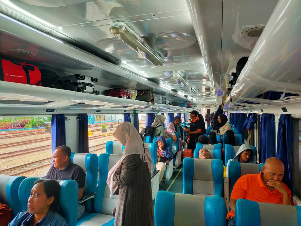 Lebih-dari-280-Ribu-Pergerakan-Penumpang_-Daop-7-Madiun-Jadi-Magnet-Mobilitas-Nataru