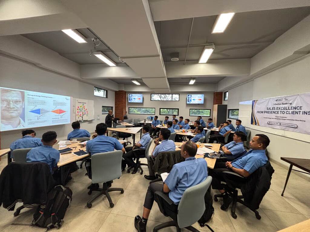Menjawab Tantangan Industri Penerbitan, BINUS Malang Gelar Pelatihan Sales Excellence bagi Tim Erlangga Malang Raya