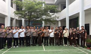 Kapolres Maros Bawa Serta Pejabat dan Penyidiknya Hadiri Coffee Morning Kejari, Perkuat Sinergi Penegakan Hukum